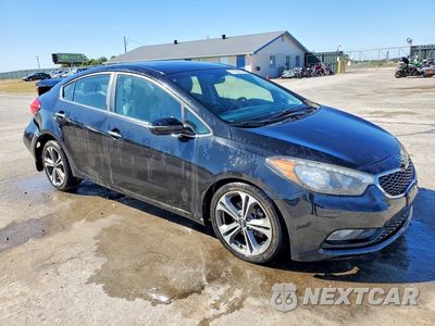 Czwarte zdjęcie samochodu z boku: 2016 KIA FORTE EX VIN:KNAFZ4A88G5570544 - miniatura