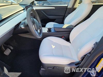Zdjęcie 7 z 13 samochodu: 2024 TESLA MODEL Y VIN:7SAYGDEE4RA217348 - miniatura