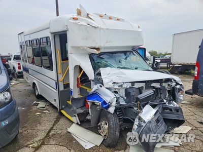 2025 FORD E450 SHUTTLE BUS 1FDFE4FN8SDD00284 - główne zdjęcie licytacji z USA - miniatura