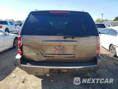 Zdjęcie 6 z 13 samochodu: 2011 GMC YUKON XL DENALI VIN:1GKS2MEFXBR315074 - miniatura