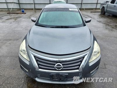 Piąte zdjęcie samochodu w środku: 2015 NISSAN ALTIMA 2.5 S VIN:1N4AL3APXFC239187 - miniatura
