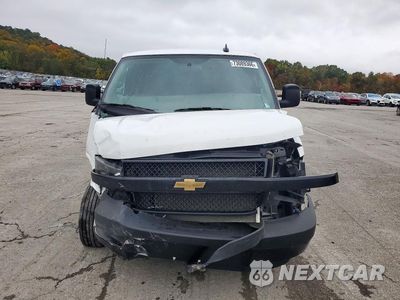 Piąte zdjęcie samochodu w środku: 2025 CHEVROLET EXPRESS G3500 LS VIN:1GAZGNF74S1222454 - miniatura