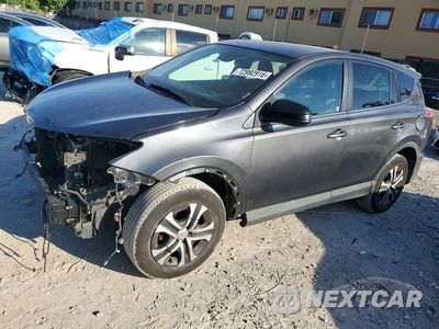 2018 TOYOTA RAV4 LE 2T3ZFREV7JW411570 - główne zdjęcie licytacji z USA - miniatura