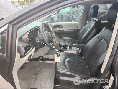 Zdjęcie 7 z 13 samochodu: 2018 CHRYSLER PACIFICA TOURING L VIN:2C4RC1BG1JR352834 - miniatura