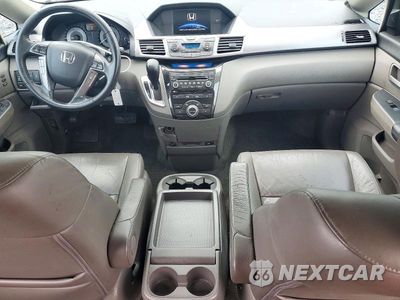 Zdjęcie 8 z 13 samochodu: 2013 HONDA ODYSSEY TOURING VIN:5FNRL5H93DB046489 - miniatura