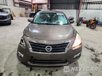 Piąte zdjęcie samochodu w środku: 2015 NISSAN ALTIMA 2.5 SV VIN:1N4AL3AP1FC232936 - miniatura