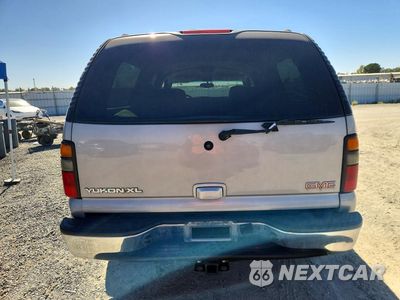 Zdjęcie 6 z 13 samochodu: 2005 GMC YUKON XL C1500 VIN:1GKEC16Z45J198418 - miniatura
