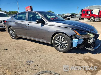Czwarte zdjęcie samochodu z boku: 2025 NISSAN ALTIMA SV VIN:1N4BL4DV9SN404701 - miniatura