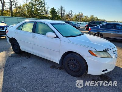 Czwarte zdjęcie samochodu z boku: 2007 TOYOTA CAMRY XLE VIN:JTNBE46K973082051 - miniatura