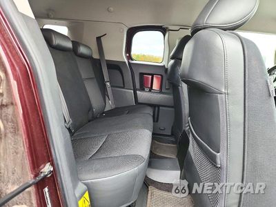 Zdjęcie 11 z 13 samochodu: 2007 TOYOTA FJ CRUISER BASE VIN:JTEBU11F070043796 - miniatura