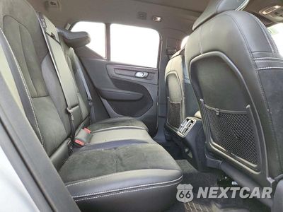 Zdjęcie 11 z 14 samochodu: 2020 VOLVO XC40 T5 R-DESIGN VIN:YV4162UM4L2174896 - miniatura