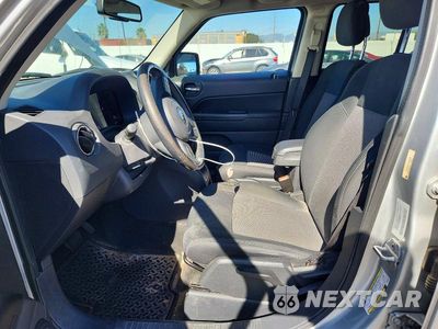 Zdjęcie 7 z 12 samochodu: 2012 JEEP PATRIOT LATITUDE VIN:1C4NJRFB4CD650530 - miniatura