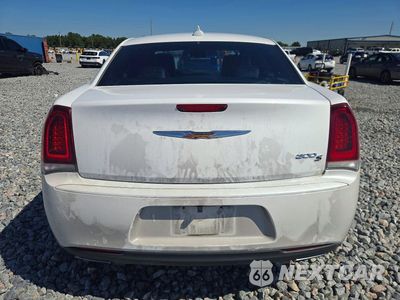 Zdjęcie 6 z 13 samochodu: 2015 CHRYSLER 300 S VIN:2C3CCABG9FH904295 - miniatura
