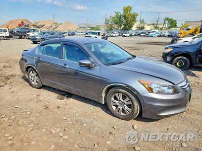Czwarte zdjęcie samochodu z boku: 2012 HONDA ACCORD VIN:1HGCP2F6XCA157633 - miniatura