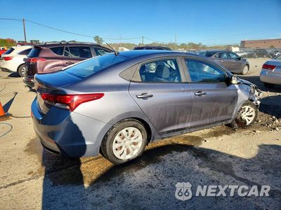 Trzecie zdjęcie samochodu z tyłu: 2019 HYUNDAI ACCENT SE VIN:3KPC24A35KE065332 - miniatura