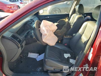 Zdjęcie 7 z 13 samochodu: 2006 HONDA ACCORD EX VIN:1HGCM56856A035505 - miniatura