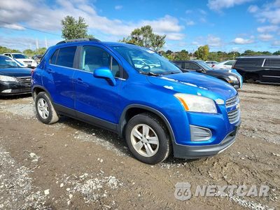 Czwarte zdjęcie samochodu z boku: 2016 CHEVROLET TRAX 1LT VIN:KL7CJPSB6GB543771 - miniatura