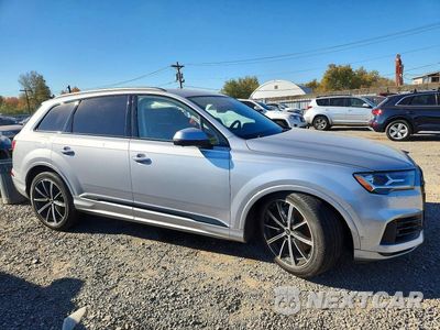 Czwarte zdjęcie samochodu z boku: 2022 AUDI Q7 PRESTIGE VIN:WA1VXBF7XND014659 - miniatura