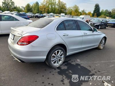 Trzecie zdjęcie samochodu z tyłu: 2015 MERCEDES-BENZ C 300 4MATIC VIN:55SWF4KB2FU048641 - miniatura