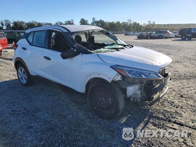 Czwarte zdjęcie samochodu z boku: 2021 NISSAN KICKS S VIN:3N1CP5BV3ML469223 - miniatura