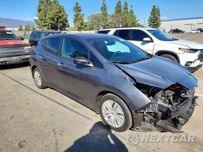 Czwarte zdjęcie samochodu z boku: 2023 NISSAN LEAF S VIN:1N4AZ1BV0PC556218 - miniatura