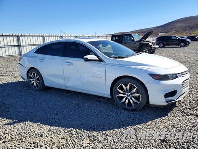 Czwarte zdjęcie samochodu z boku: 2017 CHEVROLET MALIBU LT VIN:1G1ZE5ST1HF154165 - miniatura