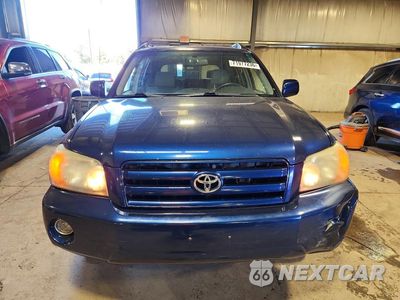 Piąte zdjęcie samochodu w środku: 2004 TOYOTA HIGHLANDER BASE VIN:JTEEP21A940062325 - miniatura