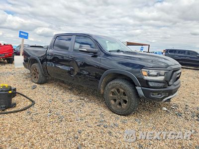Czwarte zdjęcie samochodu z boku: 2019 RAM 1500 REBEL VIN:1C6SRFLT7KN723056 - miniatura