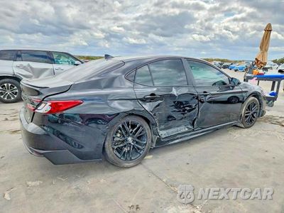Trzecie zdjęcie samochodu z tyłu: 2025 TOYOTA CAMRY SE VIN:4T1DAACK4SU606331 - miniatura