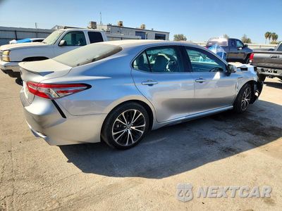 Trzecie zdjęcie samochodu z tyłu: 2018 TOYOTA CAMRY HYBRID SE VIN:4T1B21HK8JU507295 - miniatura