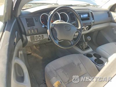 Zdjęcie 8 z 12 samochodu: 2006 TOYOTA TACOMA BASE VIN:5TEUX42N36Z157317 - miniatura