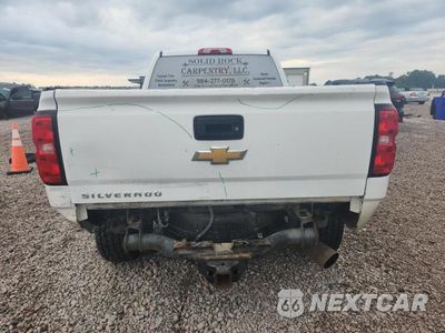 Zdjęcie 6 z 13 samochodu: 2017 CHEVROLET SILVERADO K2500 HEAVY DUTY VIN:1GC2KUEG7HZ286694 - miniatura
