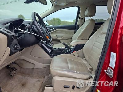 Zdjęcie 7 z 13 samochodu: 2014 FORD ESCAPE TITANIUM VIN:1FMCU0J91EUC36361 - miniatura