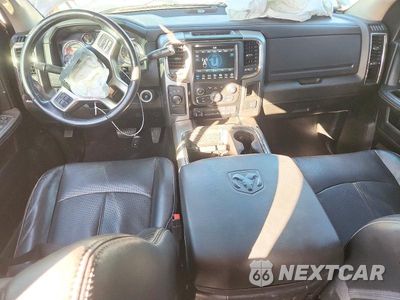 Zdjęcie 8 z 12 samochodu: 2018 RAM 2500 LARAMIE VIN:3C6UR5NL8JG337821 - miniatura