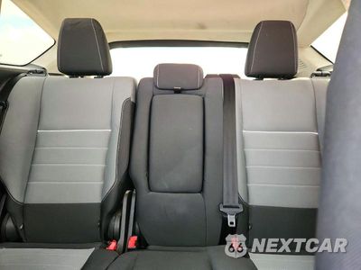 Zdjęcie 10 z 14 samochodu: 2015 FORD C-MAX SE VIN:1FADP5AUXFL123779 - miniatura
