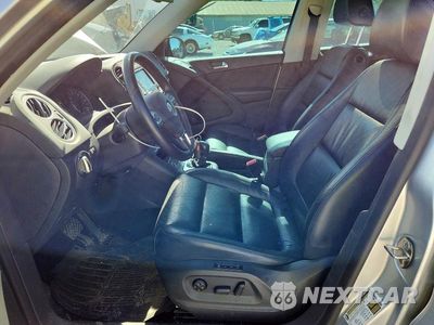 Zdjęcie 7 z 14 samochodu: 2011 VOLKSWAGEN TIGUAN S VIN:WVGAV7AX9BW557401 - miniatura
