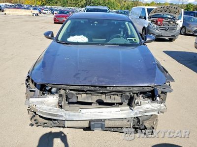 Piąte zdjęcie samochodu w środku: 2018 HONDA ACCORD TOURING VIN:1HGCV1F92JA049076 - miniatura