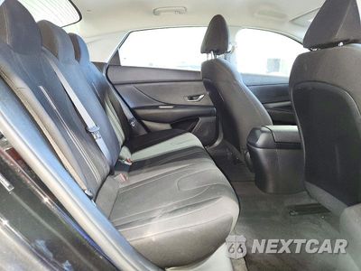 Zdjęcie 10 z 12 samochodu: 2023 HYUNDAI ELANTRA SEL VIN:5NPLM4AG2PH110131 - miniatura