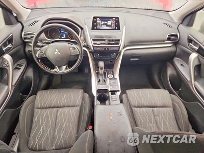 Zdjęcie 8 z 13 samochodu: 2020 MITSUBISHI ECLIPSE CROSS SE VIN:JA4AT5AA3LZ005624 - miniatura