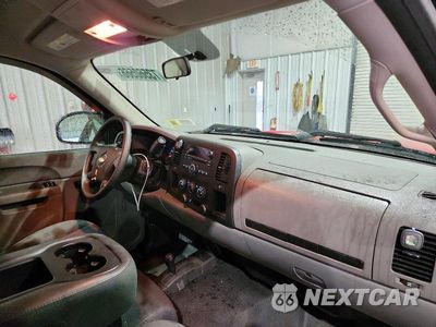 Zdjęcie 8 z 12 samochodu: 2013 CHEVROLET SILVERADO K1500 VIN:1GCNKPEX2DZ248105 - miniatura