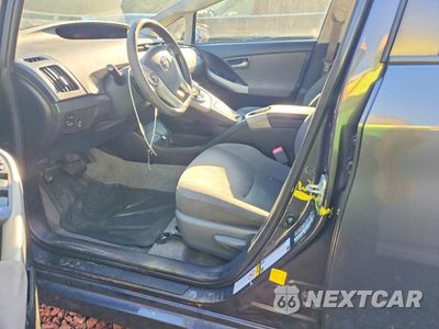 Zdjęcie 12 z 13 samochodu: 2012 TOYOTA PRIUS TWO VIN:JTDKN3DU0C5442471 - miniatura