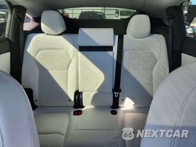 Zdjęcie 10 z 14 samochodu: 2026 TESLA MODEL Y VIN:7SAYGDED6TF441397 - miniatura
