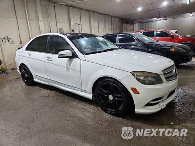 Czwarte zdjęcie samochodu z boku: 2011 MERCEDES-BENZ C 300 VIN:WDDGF5EB4BR134969 - miniatura