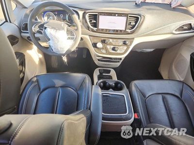 Zdjęcie 8 z 14 samochodu: 2023 CHRYSLER PACIFICA TOURING L VIN:2C4RC3BG6PR510489 - miniatura