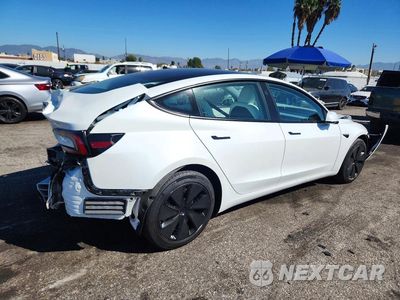Trzecie zdjęcie samochodu z tyłu: 2025 TESLA MODEL 3 VIN:5YJ3E1EA9SF913348 - miniatura