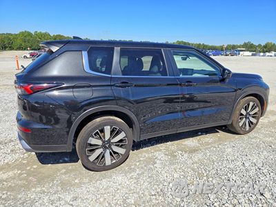 Trzecie zdjęcie samochodu z tyłu: 2025 MITSUBISHI OUTLANDER SE VIN:JA4J4VA84SZ022196 - miniatura
