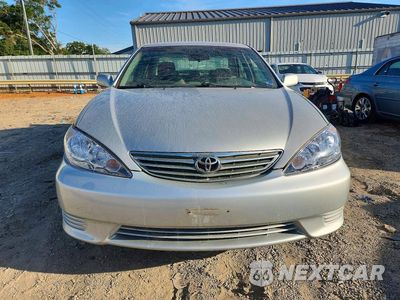 Piąte zdjęcie samochodu w środku: 2006 TOYOTA CAMRY LE VIN:4T1BE32K46U726273 - miniatura