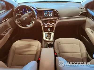 Zdjęcie 8 z 12 samochodu: 2019 HYUNDAI ELANTRA SEL VIN:5NPD84LF8KH495488 - miniatura