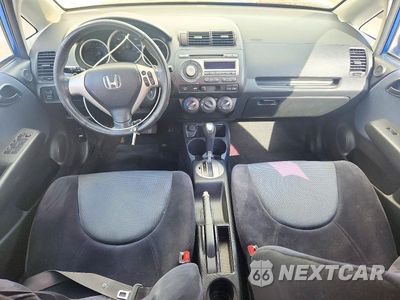 Zdjęcie 8 z 12 samochodu: 2008 HONDA FIT SPORT VIN:JHMGD38638S025129 - miniatura