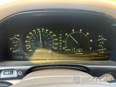 Zdjęcie 8 z 10 samochodu: 1998 LEXUS LX 470 VIN:JT6HT00W9W0023792 - miniatura
